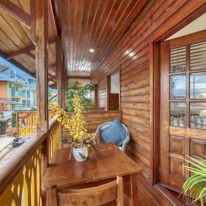 Premium Single Room